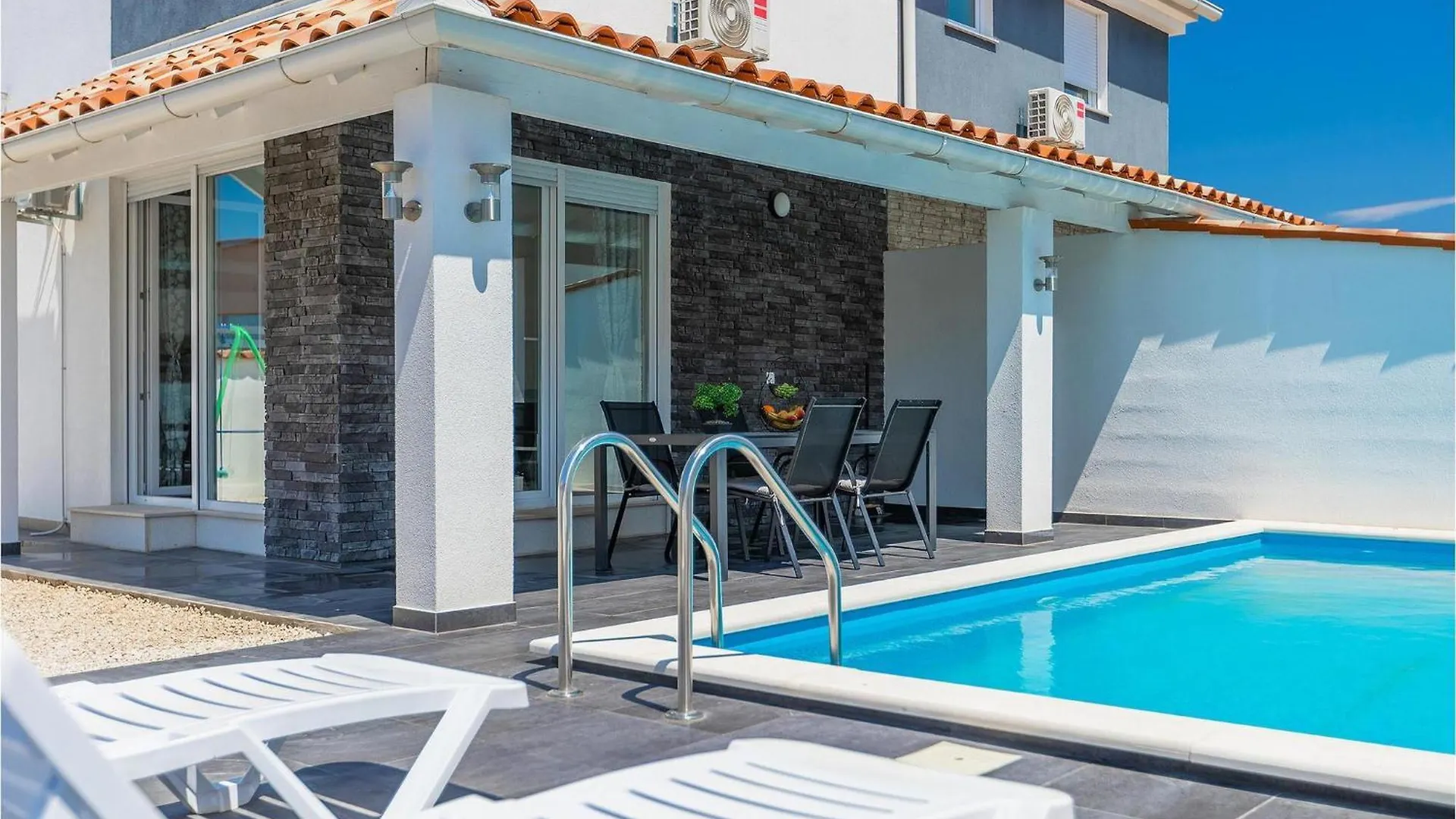 Villa Sarah Medulin contacts